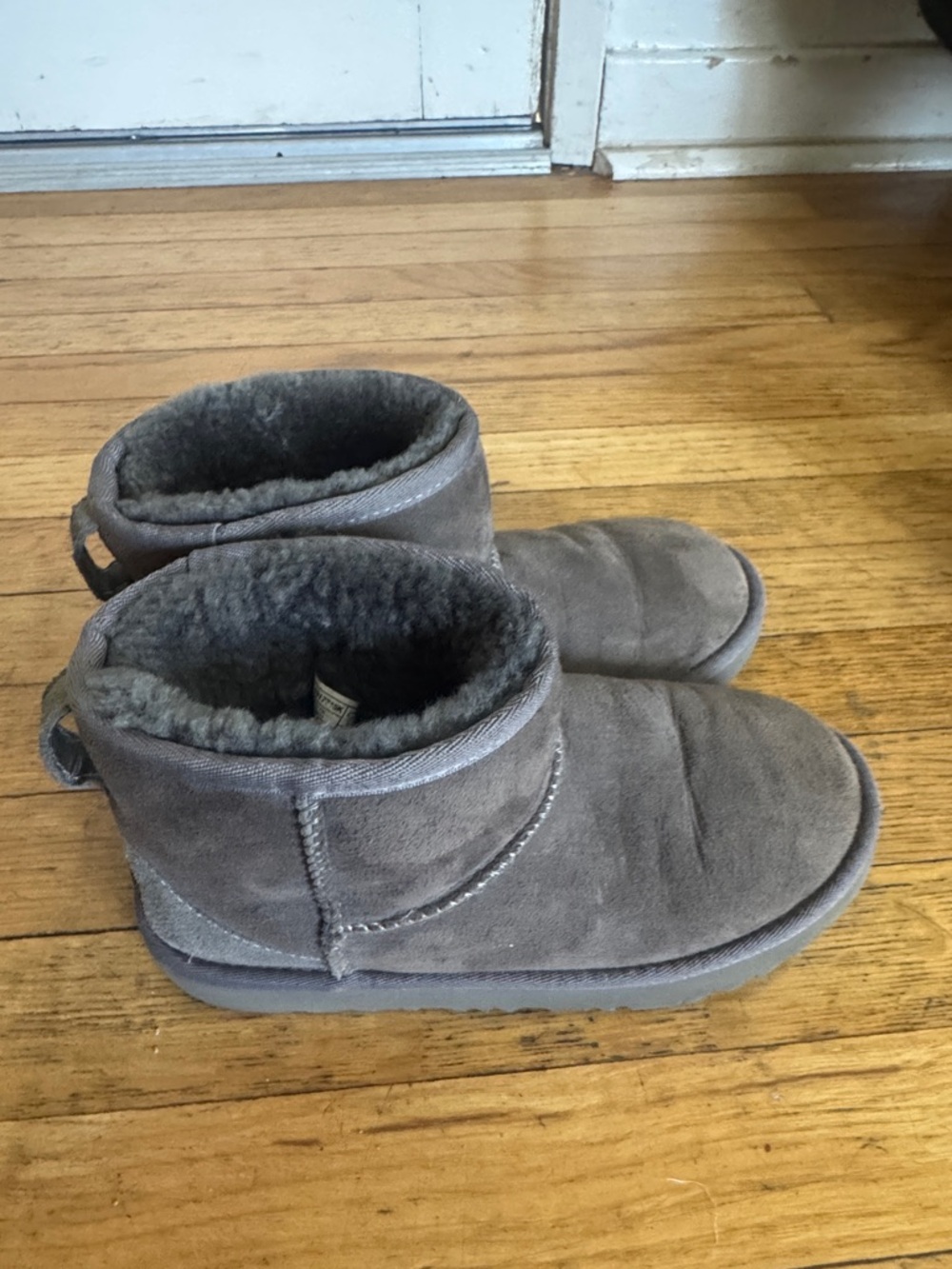 UGG Kids Chestnut Gray Shearling Ankle Boots size 3 kids